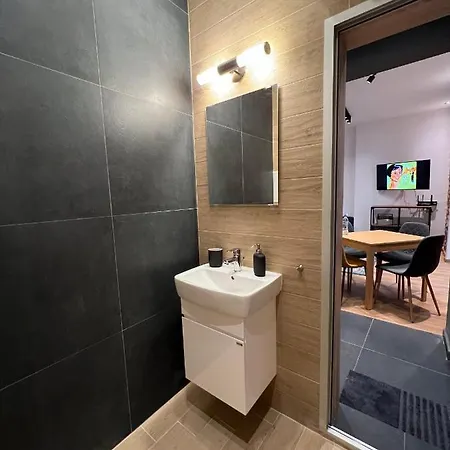 12 Apartment *